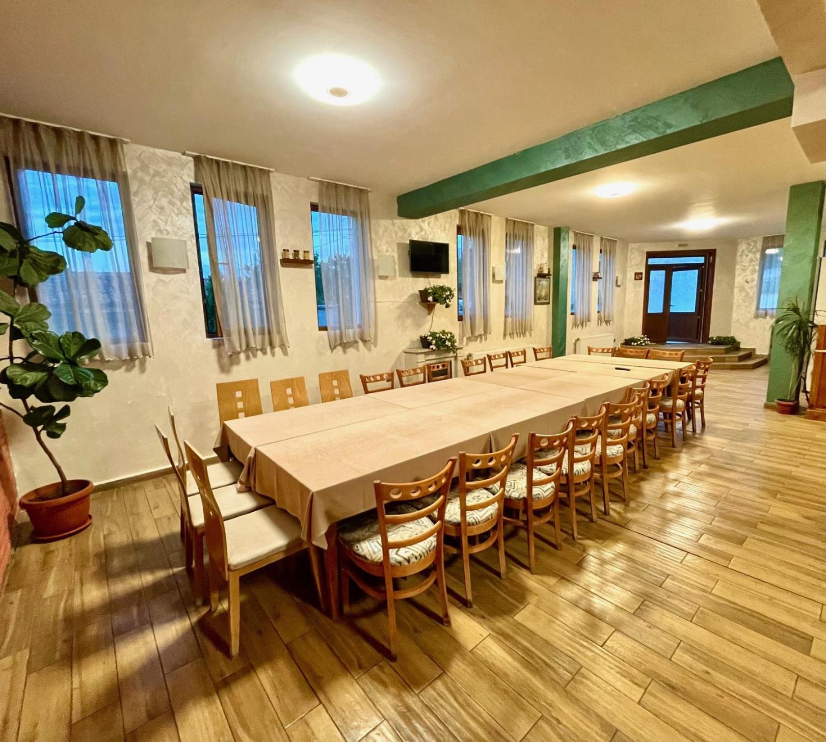 Вила Флора Паталеница Bagian luar foto